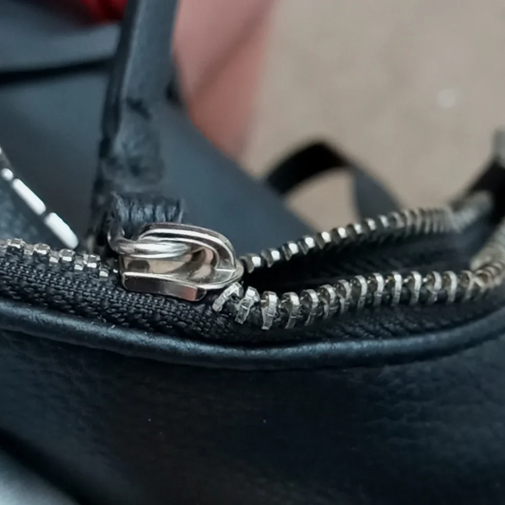 Rosettie purse over the shoulder - Picture 3 of 3